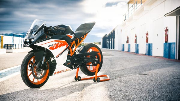 ಕೆಟಿಎಮ್ ಆರ್‍‍ಸಿ 200 ಬೈಕ್ ಈಗ ಹೊಸ ಬಣ್ಣದಲ್ಲಿ ಲಭ್ಯ..