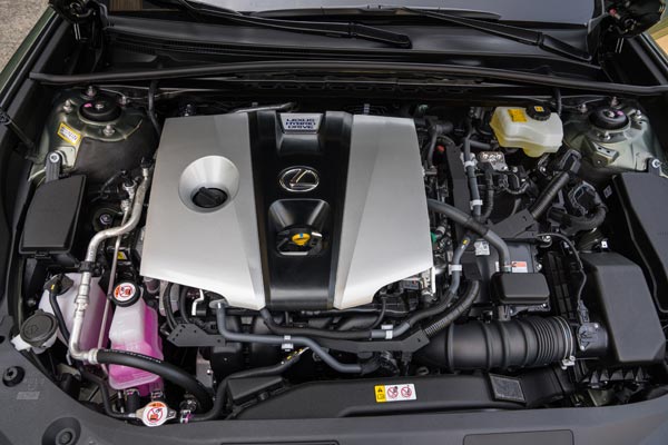 ಭಾರತದಲ್ಲಿ ಬಿಡುಗಡೆಗೆ ಸಜ್ಜಾದ ನ್ಯೂ ಜನರೇಷನ್ ಲೆಕ್ಸಸ್ ಇಎಸ್ 300ಹೆಚ್ ಸೆಡಾನ್