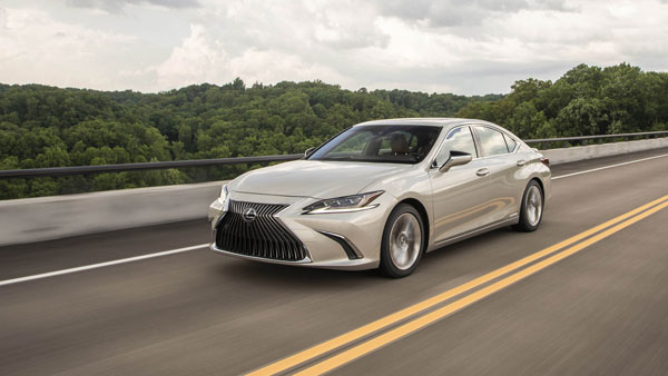 ಭಾರತದಲ್ಲಿ ಬಿಡುಗಡೆಗೆ ಸಜ್ಜಾದ ನ್ಯೂ ಜನರೇಷನ್ ಲೆಕ್ಸಸ್ ಇಎಸ್ 300ಹೆಚ್ ಸೆಡಾನ್