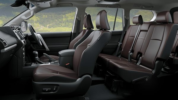 ಒಲ್ಲೆ ಒಲ್ಲೆ ಎನ್ನುತ್ತಲೇ 1 ಕೋಟಿ ಮೌಲ್ಯದ ಕಾರ್ ಗಿಫ್ಟ್ ಪಡೆದ ಮಾಜಿ ಸಿಎಂ ಸಿದ್ದರಾಮಯ್ಯ..!