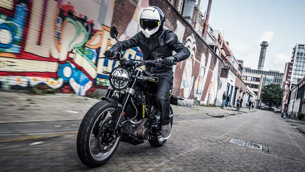 ಬಿಡುಗಡೆಗೆ ಸಜ್ಜುಗೊಳ್ಳುತ್ತಿರುವ ಹಸ್ಕ್ವಾರ್ನಾ ಸ್ವಾರ್ಟ್‍‍ಪಿಲಿನ್ 401 ಬೈಕ್..