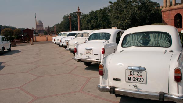 ನಿಮಗೆ ಗೊತ್ತಿರದ ಭಾರತೀಯ ರಸ್ತೆಗಳ ರಾಜ 'ಅಂಬಾಸಿಡರ್' ಇಂಟ್ರಸ್ಟಿಂಗ್ ವಿಚಾರಗಳಿವು..