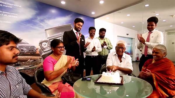 ಕೊನೆಗೂ ಮರ್ಸಿಡಿಸ್ ಬೆಂಝ್ ಕಾರನ್ನ ಖರೀದಿ ಮಾಡಿಯೇ ಬಿಟ್ಟ ರೈತ..!!