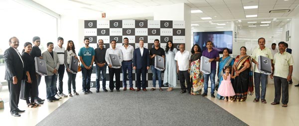 ಬೆಂಗಳೂರಿನಲ್ಲಿ ಒಂದೇ ದಿನಕ್ಕೆ 12 ಹೊಸ ಎಕ್ಸ್‌ಸಿ40 ಎಸ್‌ಯುವಿ ಮಾರಾಟ ಮಾಡಿದ ವೊಲ್ವೊ