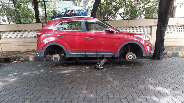 ಕಾರು ಮಾಲೀಕರೇ ಹುಷಾರ್- ವೀಲ್ಹ್‌ಗಳನ್ನು ಮಾತ್ರ ಕಳ್ಳತನ ಮಾಡ್ತಾರೆ ಈ ಖದೀಮರು... 