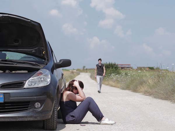 ರಸ್ತೆ ಮಧ್ಯೆ ಟೈರ್ ಪಂಚರ್; ತುರ್ತಾಗಿ ಏನು ಮಾಡಬೇಕು?