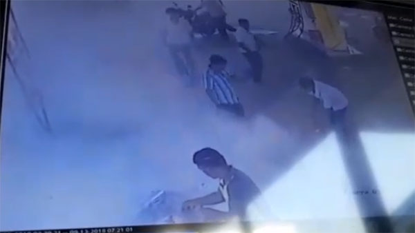 ಪೆಟ್ರೋಲ್ ಬಂಕ್‌ನಲ್ಲಿ ಹೊತ್ತಿ ಉರಿದ ಬೈಕ್- ಘಟನೆಗೆ ಅಸಲಿ ಕಾರಣ ಏನು?