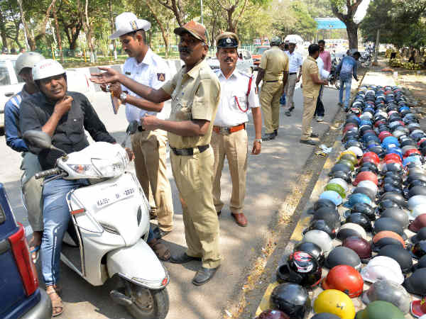 ಹೋಂಡಾ ಆಕ್ಟೀವಾ ಸ್ಕೂಟರ್‌ಗಿಂತಲೂ ದುಬಾರಿ ಈ ಹೆಲ್ಮೆಟ್ ಬೆಲೆ..!