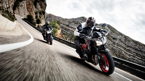 ಭಾರತದಲ್ಲಿ ಬಿಡುಗಡೆಯಾದ ಹೊಸ ಕವಾಸಕಿ ಝೆಡ್900 ಸೂಪರ್‍‍ಬೈಕ್