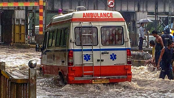 ಮಗುವಿನ ಪ್ರಾಣವನ್ನು ಉಳಿಸಲು 325 ಕಿಲೋಮೀಟರ್‍‍ನ ದೂರವನ್ನು ಕೇವಲ 250 ನಿಮಿಷದಲ್ಲಿ ತಲುಪಿದ ಆಂಬ್ಯುಲೆನ್ಸ್ ಡ್ರೈವರ್.