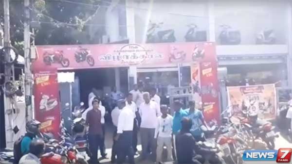 ಗ್ರಾಹಕರೇ ಎಚ್ಚರ - ಬೈಕ್ ಸರ್ವೀಸ್‍ಗೆ ನೀಡಿದಾಗ ನಿಮಗೂ ಹೀಗೆ ಆಗಬಹುದು..!