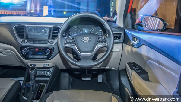 ವೆರ್ನಾ ಕಾರಿನ ಮತ್ತೆರಡು ಹೊಸ ವೆರಿಯೆಂಟ್‌ಗಳಲ್ಲಿ ಆಟೋಮ್ಯಾಟಿಕ್ ಗೇರ್‌ಬಾಕ್ಸ್ ಸೌಲಭ್ಯ 