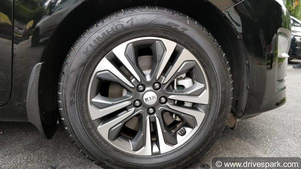 ಬೆಂಗಳೂರಿನಲ್ಲಿ ಮೊದಲ ಬಾರಿಗೆ ತನ್ನ ಹೊಸ ಕಾರುಗಳನ್ನು ಪ್ರದರ್ಶನ ಮಾಡಿದ ಕಿಯಾ ಬೆಂಗಳೂರಿನಲ್ಲಿ ಮೊದಲ ಬಾರಿಗೆ ತನ್ನ ಹೊಸ ಕಾರುಗಳನ್ನು ಪ್ರದರ್ಶನ ಮಾಡಿದ ಕಿಯಾ