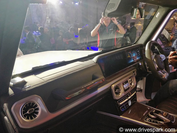 ತಮ್ಮ ಹೊಸ ಎಎಂಜಿ ಜಿ63 ಕಾರನ್ನು ಬಿಡುಗಡೆಗೊಳಿಸಿದ ಮರ್ಸಿಡೀಸ್-ಬೆಂಝ್