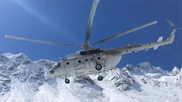 ಸೈನಿಕರಿಂದ ಬಚಾವ್ ಆದ್ರು ಹಿಮಾಲಯಕ್ಕೆ ಹೋಗಿದ್ದ ಬೈಕ್ ರೈಡರ್ಸ್