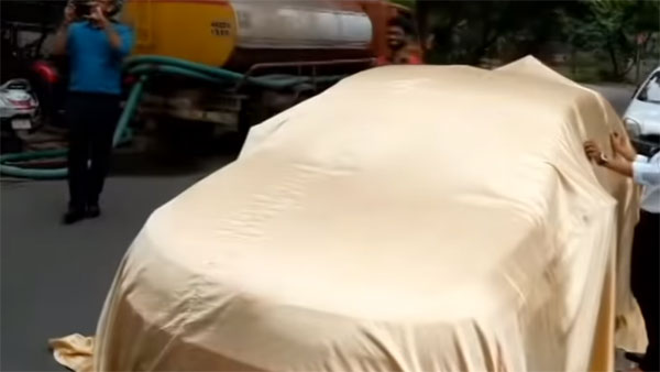 ಮಗ ನೀಡಿದ ದುಬಾರಿ ಗಿಫ್ಟ್ ಕಂಡು ಭಾವುಕರಾದ ತಾಯಿ..