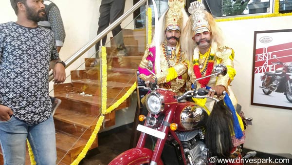 ಬೆಂಗಳೂರಿನ ಮೊದಲ ಜಾವಾ ಡೀಲರ್ಸ್‌ಗೆ ಸಿಕ್ತು ಭರ್ಜರಿ ಚಾಲನೆ