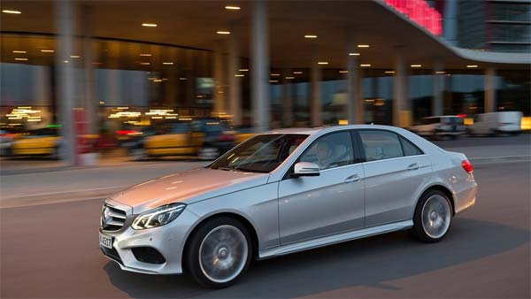 ಆಪರೇಷನ್ ಸೇವ್ ಕಿಟೆನ್ - ಆರು ಗಂಟೆಗಳ ಪ್ರಯತ್ನದ ನಂತರ ರಕ್ಷಣೆಗೊಂಡ ಬೆಕ್ಕು