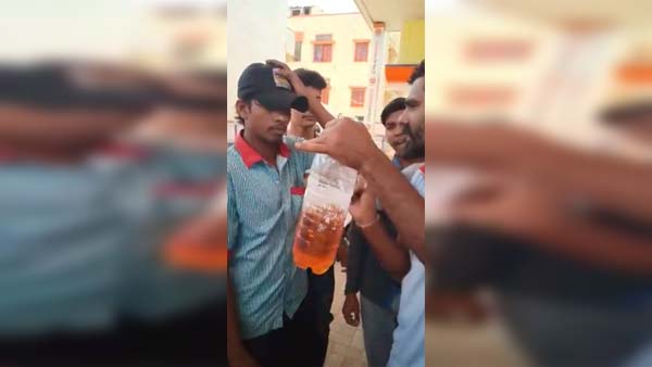 ವಾಹನ ಸವಾರರೇ ಎಚ್ಚರ- ಪೆಟ್ರೋಲ್ ಬಂಕ್‌ಗಳಲ್ಲಿ ಹೇಗೆ ನಡೆಯುತ್ತೆ ನೋಡಿ ಹಗಲು ದರೋಡೆ..!