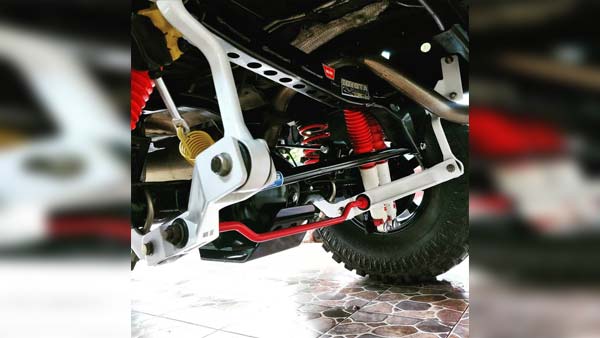 ಮಾಡಿಫೈ ಟೊಯೊಟಾ ಇನೋವಾ ಕಾರಿನ ಮುಂದೆ ಫಾರ್ಚೂನರ್ ಕೂಡಾ ಬಚ್ಚಾ..!