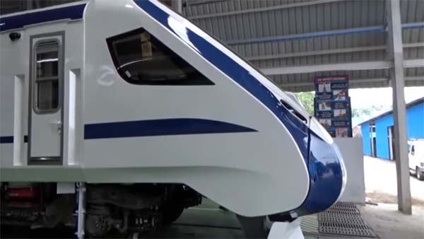 ಇದೇ ತಿಂಗಳು 29ಕ್ಕೆ ಹಳಿಗಿಳಿಯುವ 'ಟ್ರೈನ್ 18' ವಿಶೇಷತೆಗಳು ಒಂದಾ, ಎರಡಾ..!