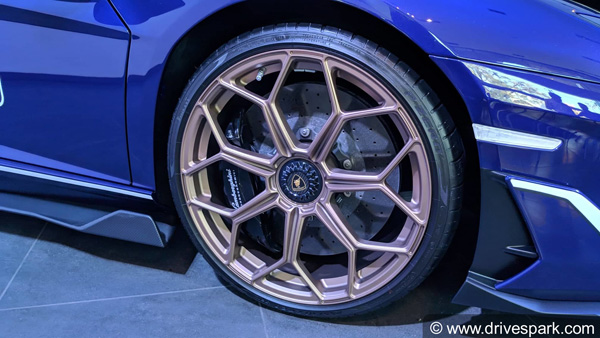 ಲಂಬೋರ್ಗಿನಿ ಅವೆಂಟಡೊರ್ ಎಸ್‌ವಿಜೆ ಬಿಡುಗಡೆ- ಮೊದಲ ಮಾಲೀಕರಾದ ಬೆಂಗಳೂರು ಉದ್ಯಮಿ..!