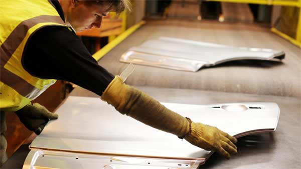 'ಮೇಕ್ ಇನ್ ಇಂಡಿಯಾ' ಯೋಜನೆಯ ಮೇಲೆ ಆಟೋ ಉತ್ಪಾದಕರ ಅಸಮದಾನ ..!