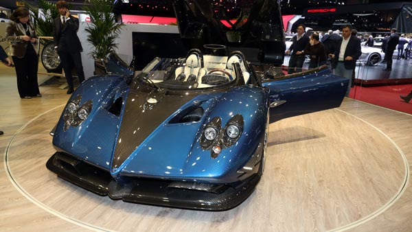 ಈ ಟಾಟಾ ನಾನೊ ಕಾರು ರೋಲ್ಸ್ ರಾಯ್ಸ್ ಕಾರಿಗಿಂತಾ ಬಲು ದುಬಾರಿಯಂತೆ..!