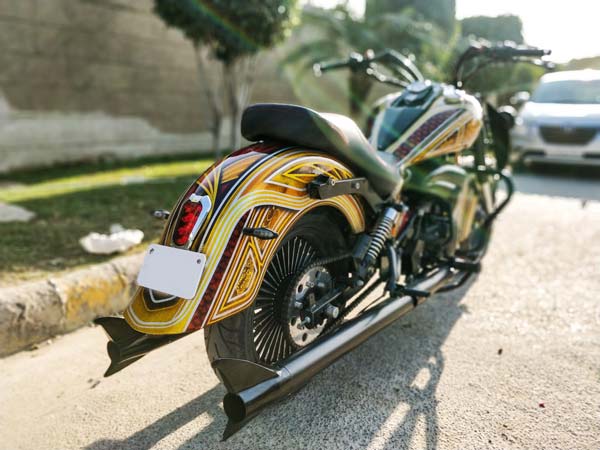 ಇದು ಹಾರ್ಲೆ ಡೇವಿಡ್‍ಸನ್ ಬೈಕ್ ಅಲ್ಲ ಸ್ವಾಮಿ. ಇದು ರಾಯಲ್ ಎನ್‍ಫೀಲ್ಡ್ ಥಂಡರ್‍‍ಬರ್ಡ್ ಬೈಕ್..!