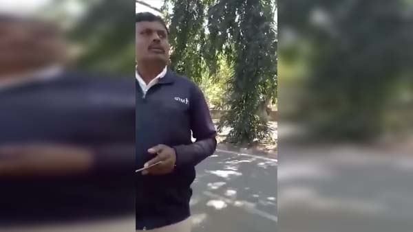 ಸಂಚಾರಿ ನಿಯಮ ಪಾಲಿಸದ ಟ್ರಾಫಿಕ್ ಪೊಲೀಸರಿಂದಲೇ ಯುವಕನ ಮೇಲೆ ದರ್ಪ..!