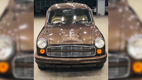 ತುಕ್ಕು ಹಿಡಿದಿದ್ದ ಅಂಬಾಸಿಡರ್ ಕಾರು ಹೇಗೆ ಐಷಾರಾಮಿ ಕಾರಾಗಿ ಪರಿವರ್ತನೆಯಾಗಿದೆ ನೀವೆ ನೋಡಿ...