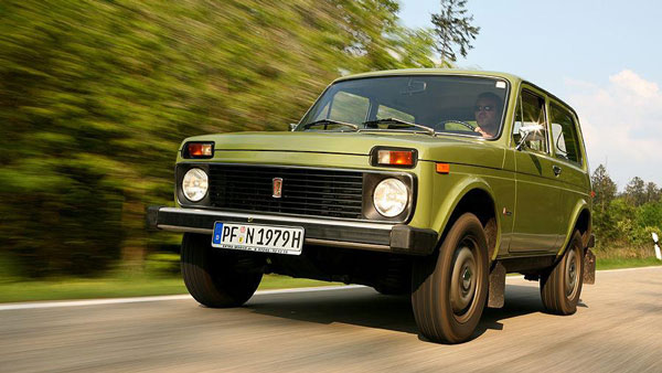 ವೈರಲ್ ವಿಡಿಯೋ: ಕ್ಯಾಮೆಲ್ ಪವರ್ ಮುಂದೆ ಕಾರಿನ ಹಾರ್ಸ್ ಪವರ್ ಬಚ್ಚಾ..!