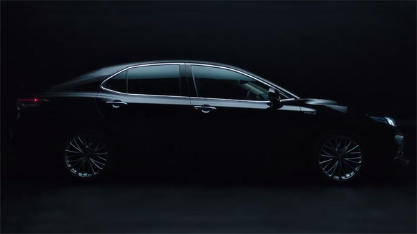 ಬಹಿರಂಗಗೊಂಡ ಟೊಯೊಟಾ ಕ್ಯಾಮ್ರಿ ಹೈಬ್ರಿಡ್ ಕಾರಿನ ಟಿವಿಸಿ...