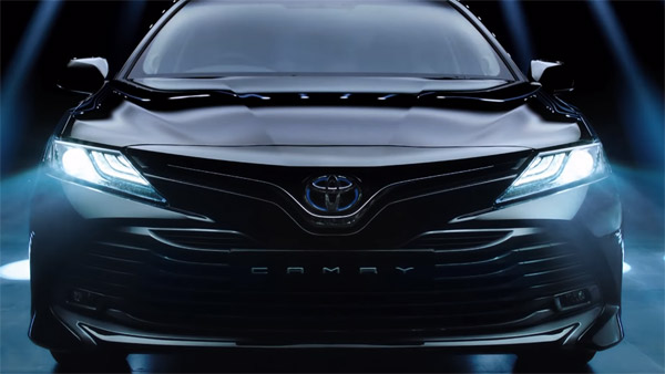 ಬಹಿರಂಗಗೊಂಡ ಟೊಯೊಟಾ ಕ್ಯಾಮ್ರಿ ಹೈಬ್ರಿಡ್ ಕಾರಿನ ಟಿವಿಸಿ...