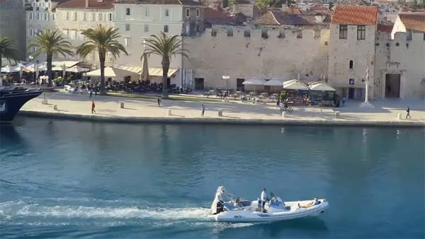 ಮೊದಲ ಬಾರಿಗೆ ಬೋಟ್ ಸರ್ವಿಸ್ ಆರಂಭಿಸಿದ ಉಬರ್- ಪ್ರಯಾಣದ ದರಗಳು ಎಷ್ಟು ಗೊತ್ತಾ?