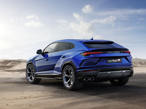 ಬರೋಬ್ಬರಿ ಮೂರುವರೆ ಕೋಟಿ ಬೆಲೆಬಾಳುವ ಲಂಬೋರ್ಗಿಸಿ ಕಾರ್ ಗಿಫ್ಟ್ ಕೊಟ್ಟ ಅಪ್ಪು..!