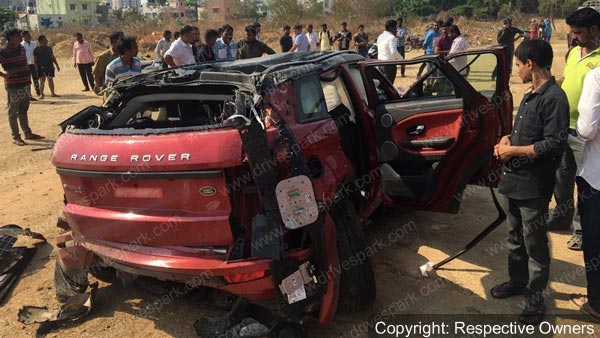 ಬೆಂಗಳೂರಿನಲ್ಲಿ ಅಪಘಾತಕ್ಕೀಡಾದ 65 ಲಕ್ಷದ ಐಷಾರಾಮಿ ಡೆಮೊ ಕಾರು. ಚಾಲಕ ಸ್ಥಳದಲ್ಲೆ ಸಾವು