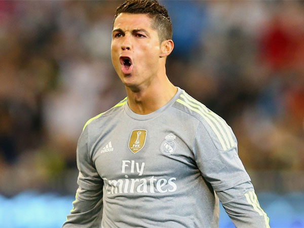 ಮತ್ತೊಂದು ಐಷಾರಾಮಿ ಕಾರಿನ ಒಡೆಯನಾದ ಫುಟ್ಬಾಲ್ ಆಟಗಾರ ಕ್ರಿಸ್ಟಿಯಾನೋ ರೊನಾಲ್ಡೊ ಮತ್ತೊಂದು ಐಷಾರಾಮಿ ಕಾರಿನ ಒಡೆಯನಾದ ಫುಟ್ಬಾಲ್ ಆಟಗಾರ ಕ್ರಿಸ್ಟಿಯಾನೋ ರೊನಾಲ್ಡೊ