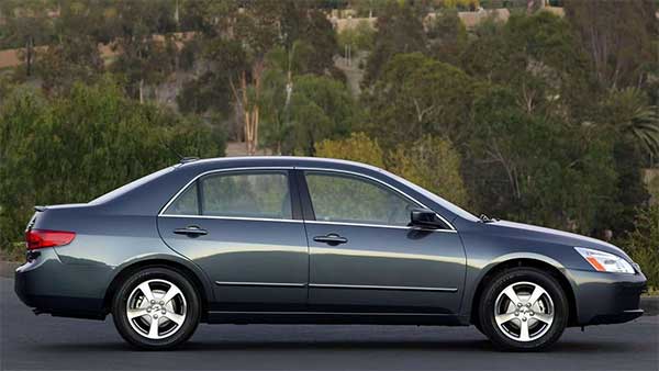 ಏರ್‍‍ಬ್ಯಾಗ್ ಬದಲಿಸಲು ಅಕಾರ್ಡ್ ರೀ ಕಾಲ್ ಮಾಡಿದ ಹೊಂಡಾ