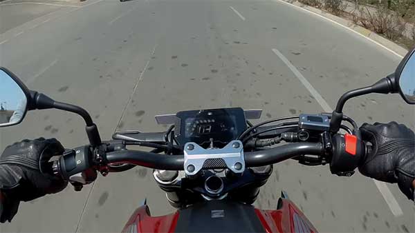 ಟ್ರಾಫಿಕ್ ಭರಿತ ಬೆಂಗಳೂರಿನ ರಸ್ತೆಗಳಲ್ಲಿ ಹೋಂಡಾ ಸಿಬಿಆರ್300 ಬೈಕಿನ ಮೈಲೇಜ್ ಚೆಕ್