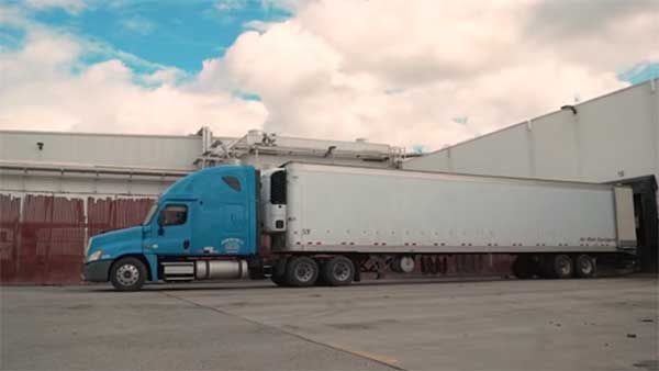 ಅಮೆರಿಕದಲ್ಲಿ ಟ್ರಕ್ ಓಡಿಸುವ ಈ ಭಾರತೀಯನ ಸಂಬಳ ಎಷ್ಟು ಗೊತ್ತಾ?