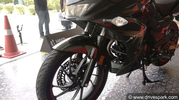 ರಿವ್ಯೂ: ಹೊಸ ಟ್ರೇಂಡ್‍‍ನಲ್ಲಿ ಹೀರೋ ಎಕ್ಸ್ ಟ್ರೀಮ್ 200ಎಸ್ 