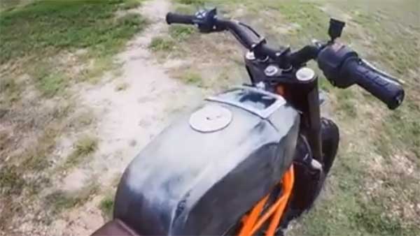 ಯಮಹಾ ಬಿಡಿ ಭಾಗಗಳಿಂದ ಮಾಡಿಫೈ ಆದ ಕೆ‍‍ಟಿ‍ಎಂ 390 ಡ್ಯೂಕ್