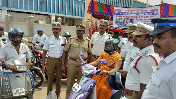 ಹೆಲ್ಮೆಟ್ ವಿಚಾರವಾಗಿ ಅಲ್ಲಿನ ಜನತೆಗೆ ಹೊಸ ಆದೇಶವನ್ನು ನೀಡಿದ ತಮಿಳುನಾಡು ಹೈಕೋರ್ಟ್