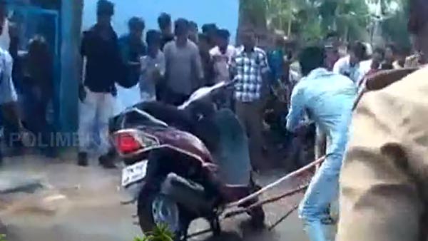 ಆಕ್ಟಿವಾದೊಳಗೆ ಸೇರಿದ ಹಾವು, ಮುಂದೇನಾಯ್ತು ನೋಡಿ..!