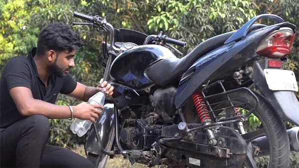 ಪೆಟ್ರೋಲ್ ಬದಲಿಗೆ ಕೋಕಾ ಕೋಲಾ ತುಂಬಿಸಿದ ಭೂಪ. ಮುಂದೇನಾಯ್ತು.?