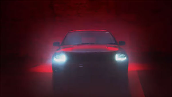 ಜೀಪ್ ಕಂಪಾಸ್ ಟ್ರೈಲ್‍‍ಹಾವ್ಕ್ ಕಾರಿನ ಟೀಸರ್ ಇಲ್ಲಿದೆ ನೋಡಿ..