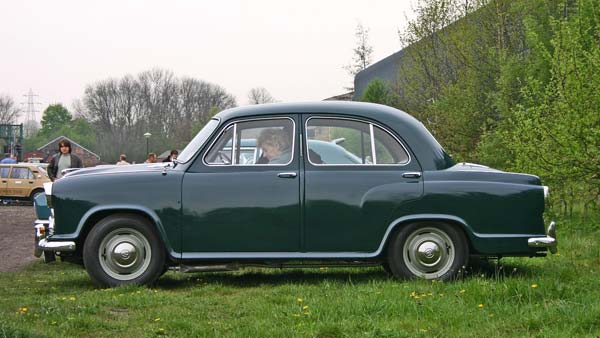 ಈ ಜರ್ಮನ್ ಅಂಬಾಸಿಡರ್‍‍‍ಗೆ ಬಲು ಇಷ್ಟ ನಮ್ಮ ಅಂಬಾಸಿಡರ್ ಕಾರು..!