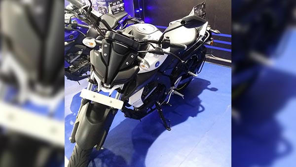 ಡೀಲರ್‍‍ಗಳ ಬಳಿ ಮೂರು ಹೊಸ ಬಣ್ಣಗಳಲ್ಲಿ ಕಾಣಿಸಿಕೊಂಡ ಯಮಹಾ ಎಂಟಿ15