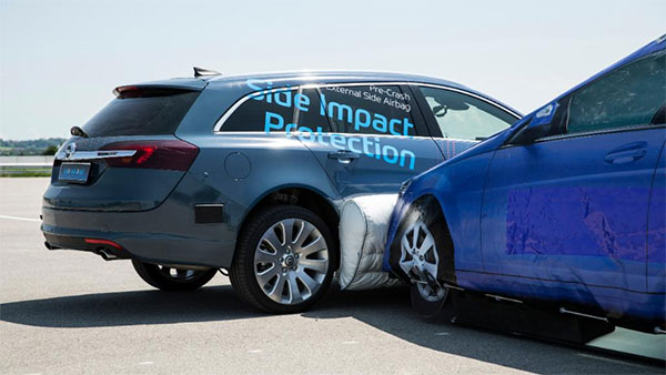 ಆಟೋ ಉದ್ಯಮದಲ್ಲಿ ಹೊಸ ಅವಿಷ್ಕಾರ- ಕಾರಿನ ಹೊರಭಾಗದಲ್ಲೂ ಏರ್‌ಬ್ಯಾಗ್ ಸೌಲಭ್ಯ..!